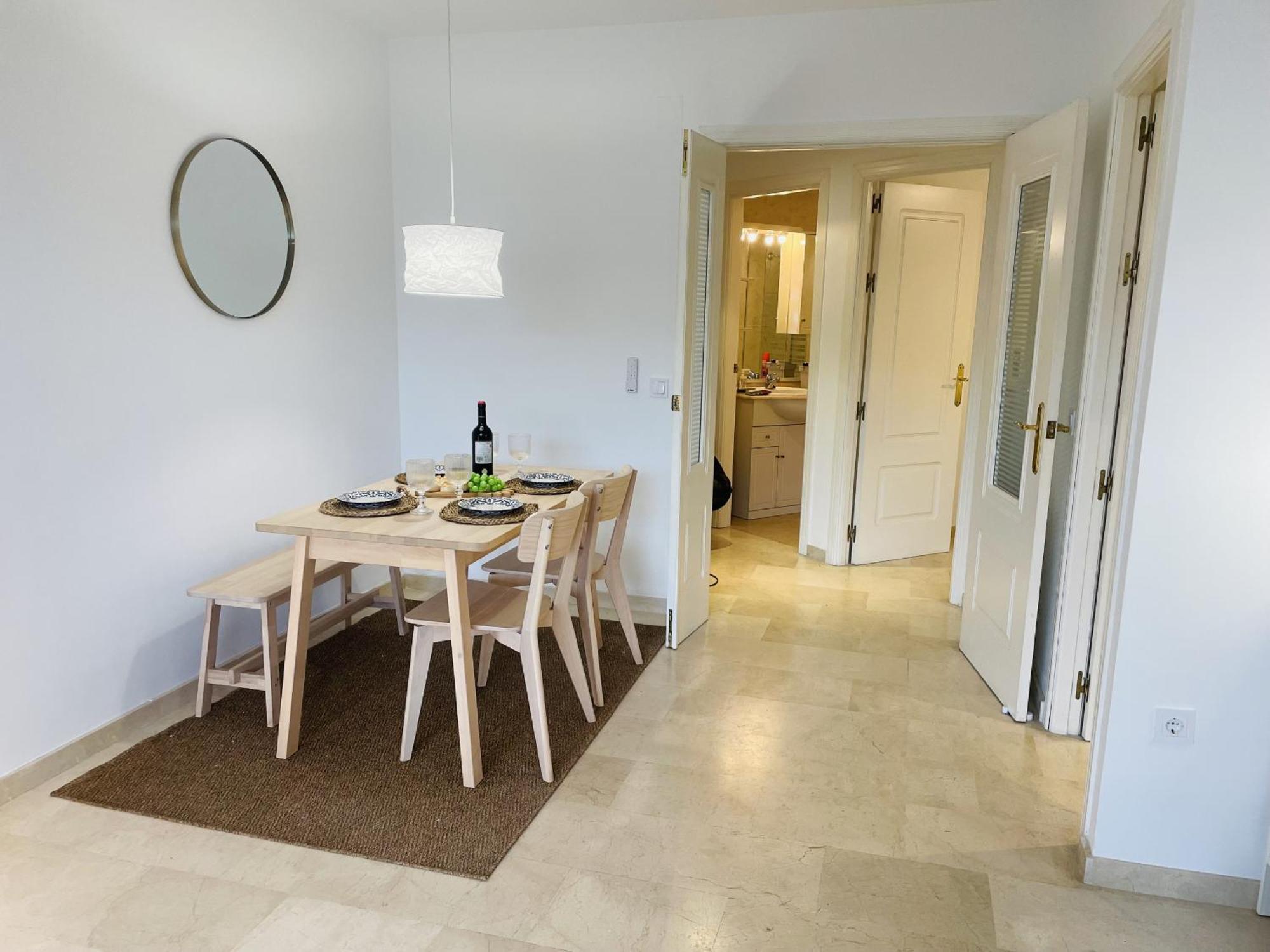Sol De Con Vistas Al Mar, Piscina Y Cerca De La Playa Apartamento Marbella